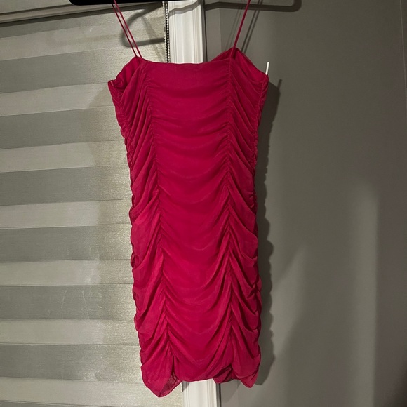 Hot pink short dress - Picture 2 of 2